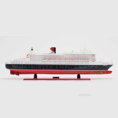 Queen Mary II L Cruise Ship Model