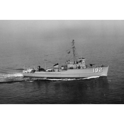 USS Hummingbird (AMc-26) Medium