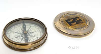 Beetles Compass w leather case