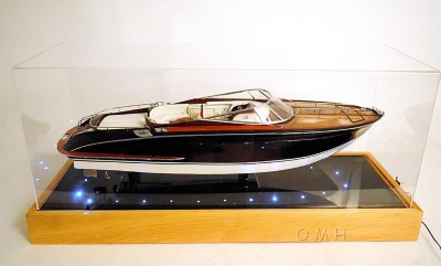 Special Case with lights for Speed boats 39.5 Inches L