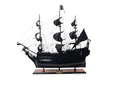 Black Pearl Pirate Ship Large Admiral Line