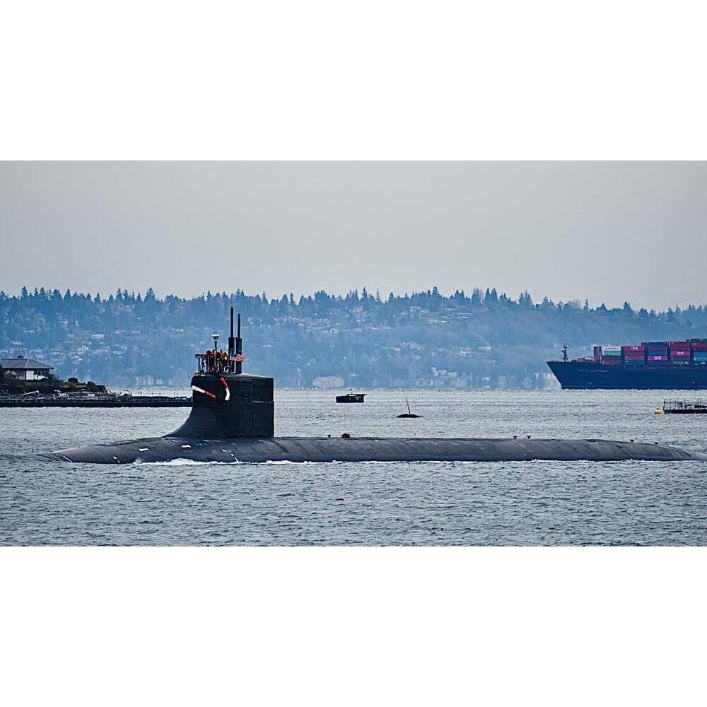 CM543 USS Seawolf Submarine (SSN-21) 36 Inches Model | Captain