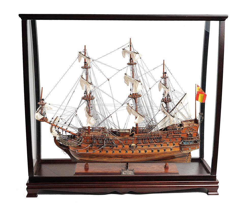 T063A San Felipe Large With Table Top Display Case 