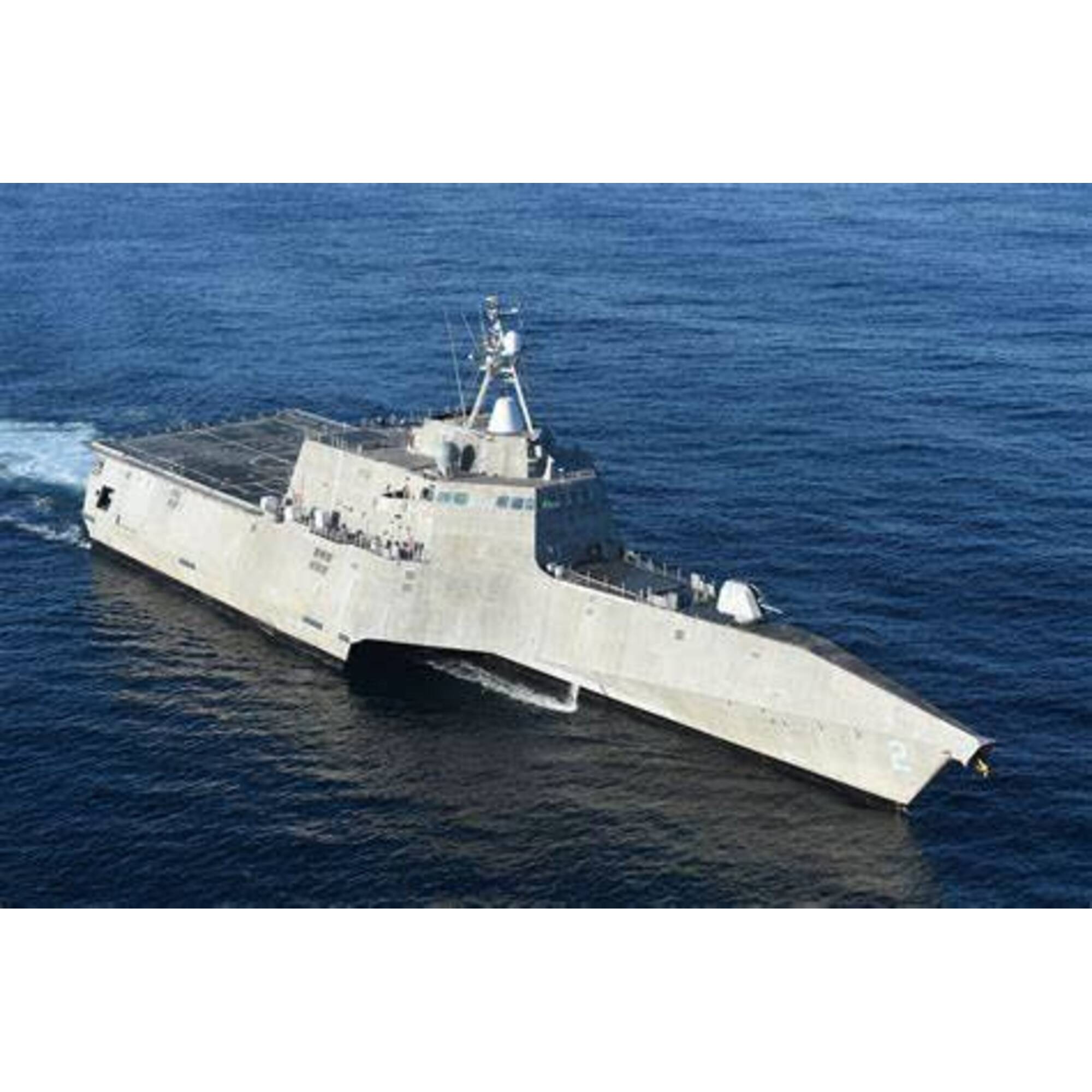 CM014 USS Independence (LCS-2) Medium 