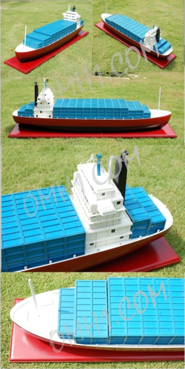 C039 Container Ship Medium 