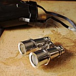 AK002 Brass Binocular W Leather Case 