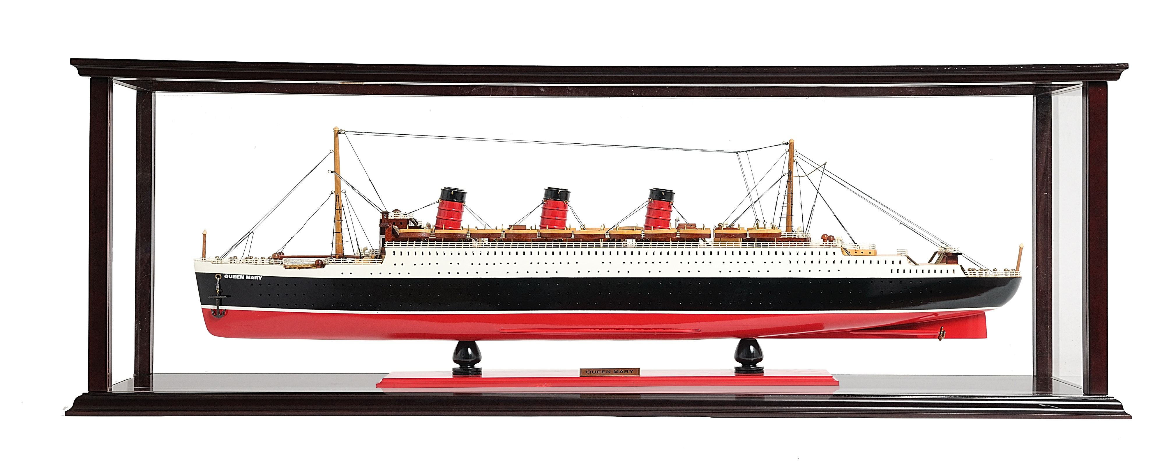 C005A Queen Mary Large with Display Case c005a-queen-mary-large-with-display-case-l01.jpg