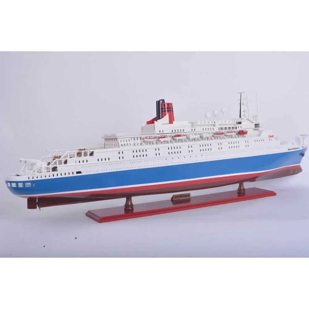 C047 Queen Elizabeth II Painted Large Cruiseship Model c047-queen-elizabeth-ii-painted-large-cruiseship-model-l03.JPG