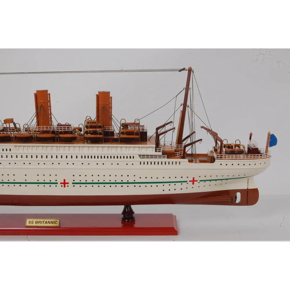 C062 SS Britannic Painted Medium Cruiseship Model c062-ss-britannic-painted-medium-cruiseship-model-l16.JPG