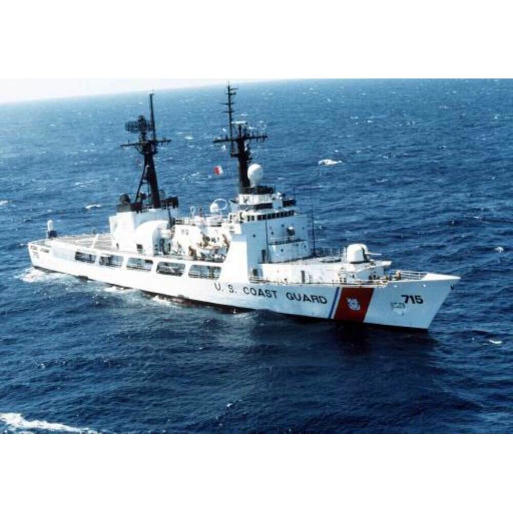 CM125 USCGC Hamilton WHEC-715 30 Inches L Ship Model CM125-USCGC-HAMILTON-WHEC715-30-INCHES-L-SHIP-MODEL-L01.WEBP