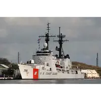 CM125 USCGC Hamilton WHEC-715 30 Inches L Ship Model cm125-uscgc-hamilton-whec715-30-inches-l-ship-model-l03.jpg