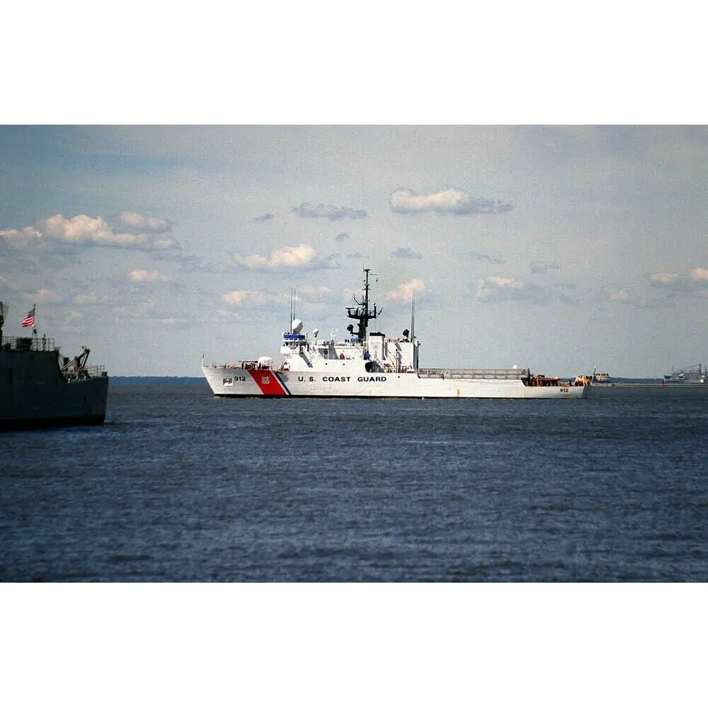 CM147 USCGC Legare WMEC-912 30 Inches L Ship Model CM146-USCGC-FORWARD-WMEC911-30-INCHES-L-SHIP-MODEL-L01.WEBP