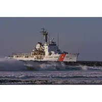 CM161 USCGC Vigorous WMEC-627 30 Inches L Ship Model cm160-uscgc-dependable-wmec626-30-inches-l-ship-model-L03.jpg