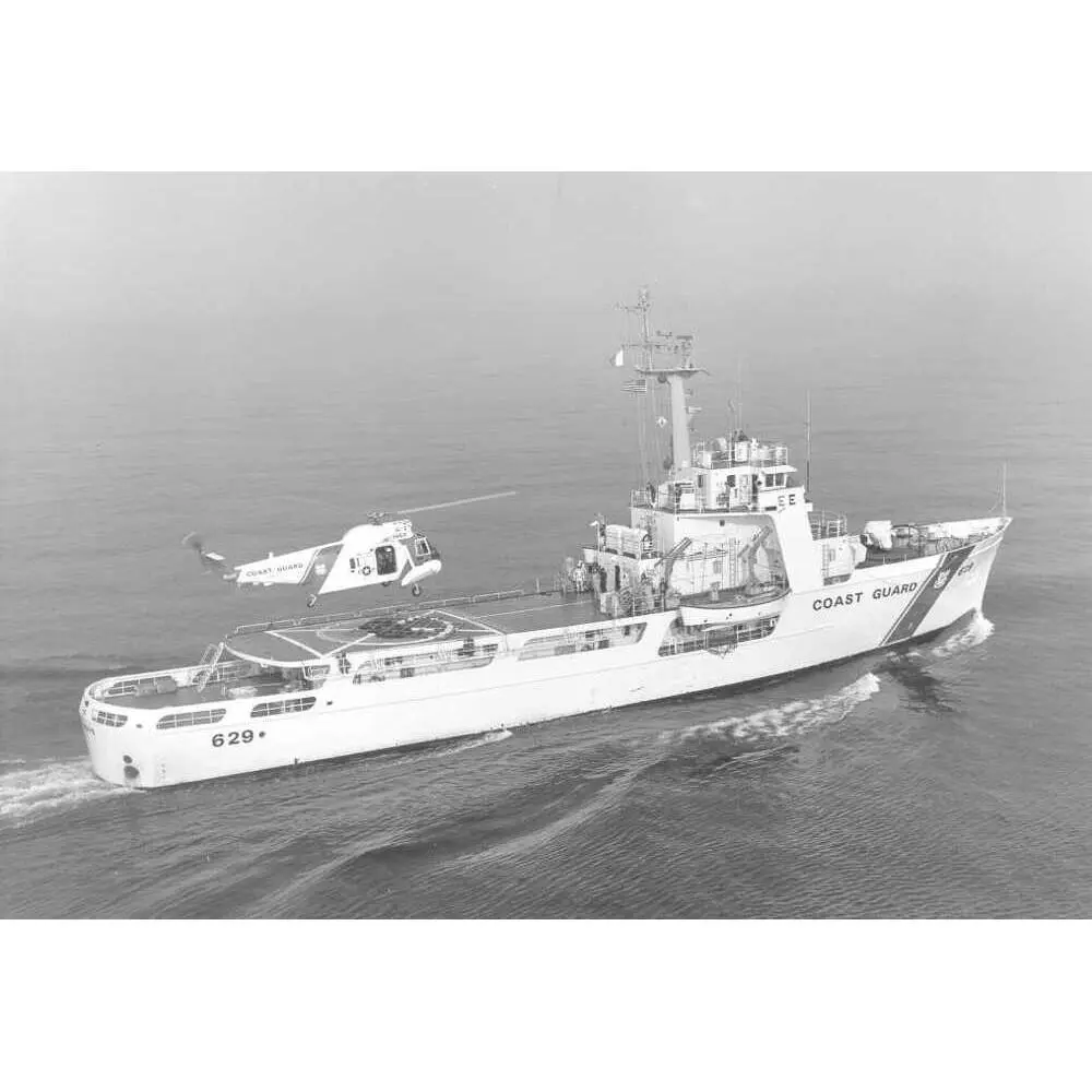 CM163 USCGC Decisive WMEC-629 30 Inches L Ship Model CM162-USCGC-DURABLE-WMEC628-30-INCHES-L-SHIP-MODEL-L01.WEBP