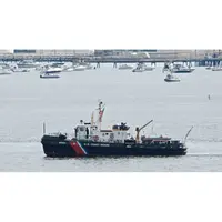 CM165 USCGC Capstan (WYTL-65601)  30 Inches L Ship Model cm165-uscgc-capstan-wytl65601-30-inches-l-ship-model-l05.jpg