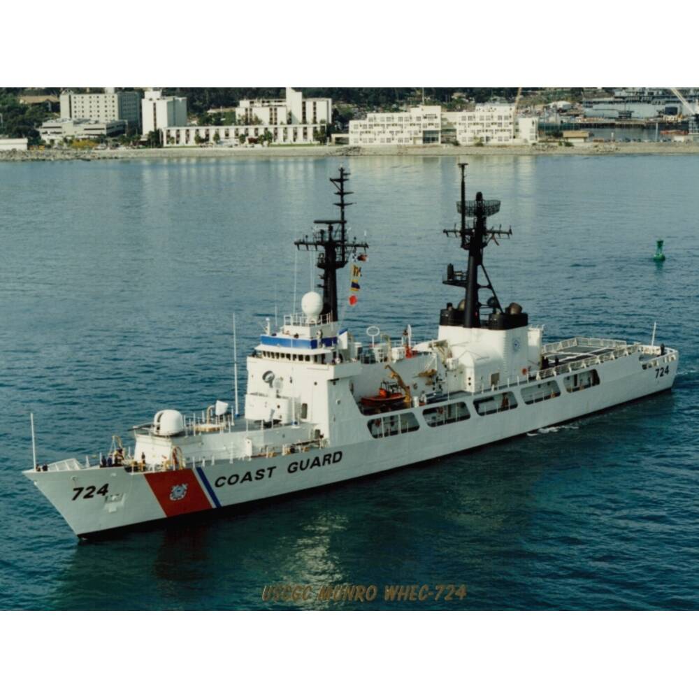 CM253 USCGC Douglas Munro WHEC-724 36 Inches L Ship Model cm253-uscgc-douglas-munro-whec724-36-inches-l-ship-model-L01.jpg