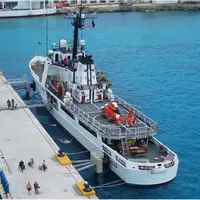 CM278 USCGC Venturous WMEC-625 36 Inches L Ship Model cm278-uscgc-venturous-wmec625-36-inches-l-ship-model-L02.jpg