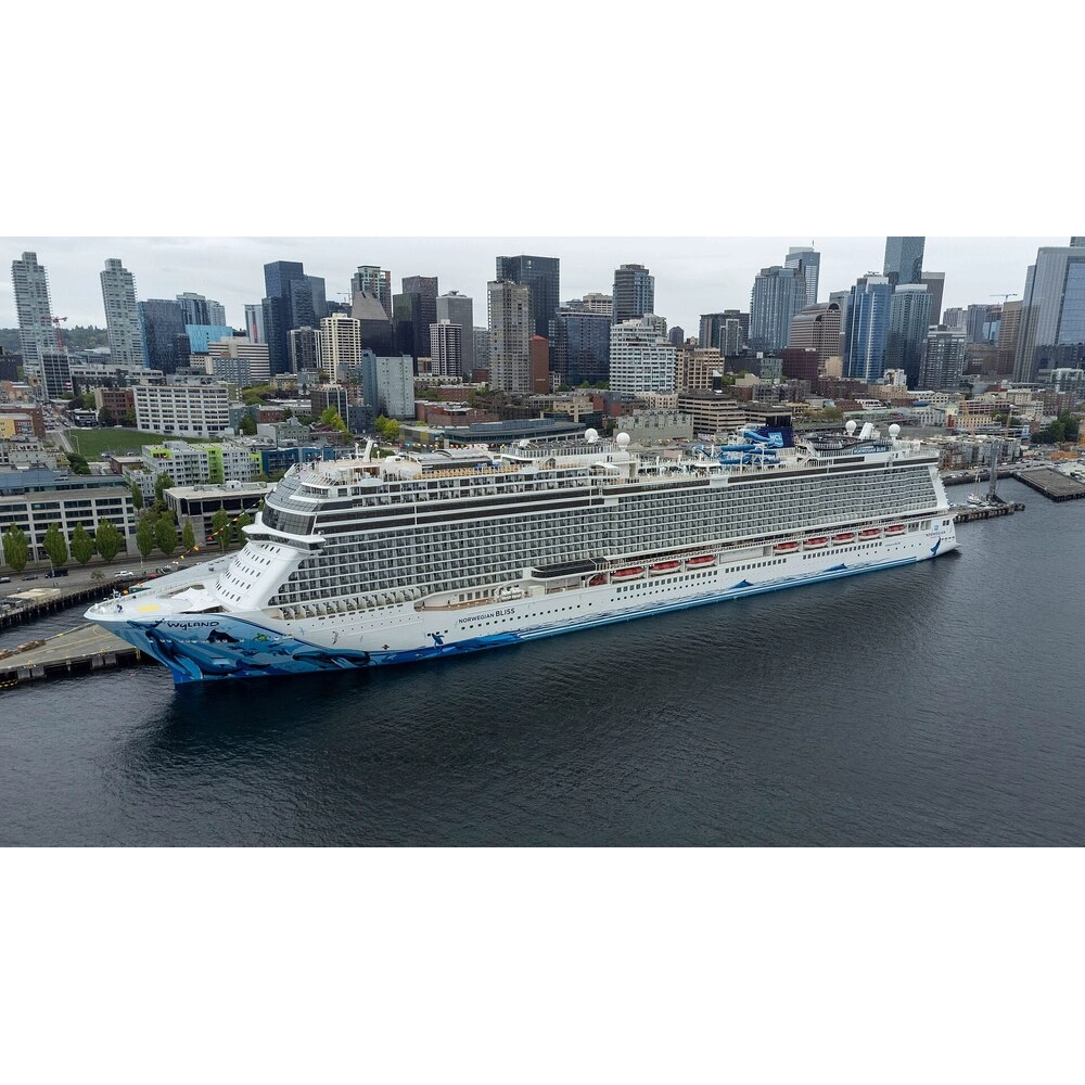 CM393 American Norwegian Bliss (Breakaway Plus Class) – Norwegian Cruise Line 30 Inches Ship Model CM393-AMERICAN-NORWEGIAN-BLISS-BREAKAWAY-PLUS-CLASS-NORWEGIAN-CRUISE-LINE-30-INCHES-SHIP-MODEL-L01.WEBP