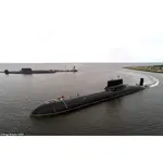 CM419 Russian Typhoon-Class Submarine (Project 941 Akula) 30 Inches Model cm419-russian-typhoonclass-submarine-project-941-akula-36-inches-model-l06.jpg
