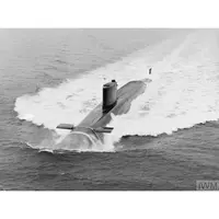 CM428 Royal Navy HMS Resolution Submarine (S22) 30 Inches Model cm428-royal-navy-hms-resolution-submarine-s22-30-inches-model-l05.jpg
