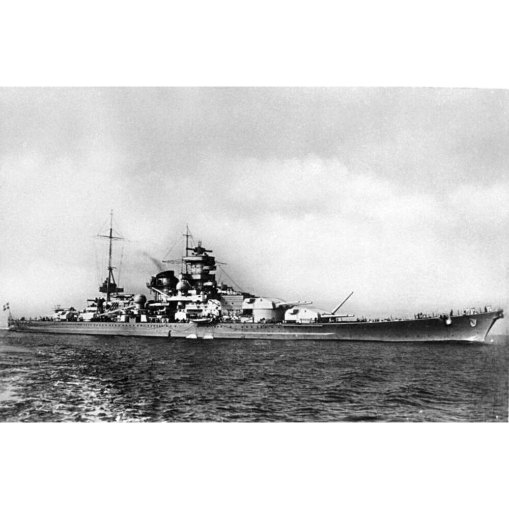 CM449 Germany Scharnhorst-Class 30 Inches Battleship Model cm449-germany-scharnhorstclass-30-inches-battleship-model-l01.jpg