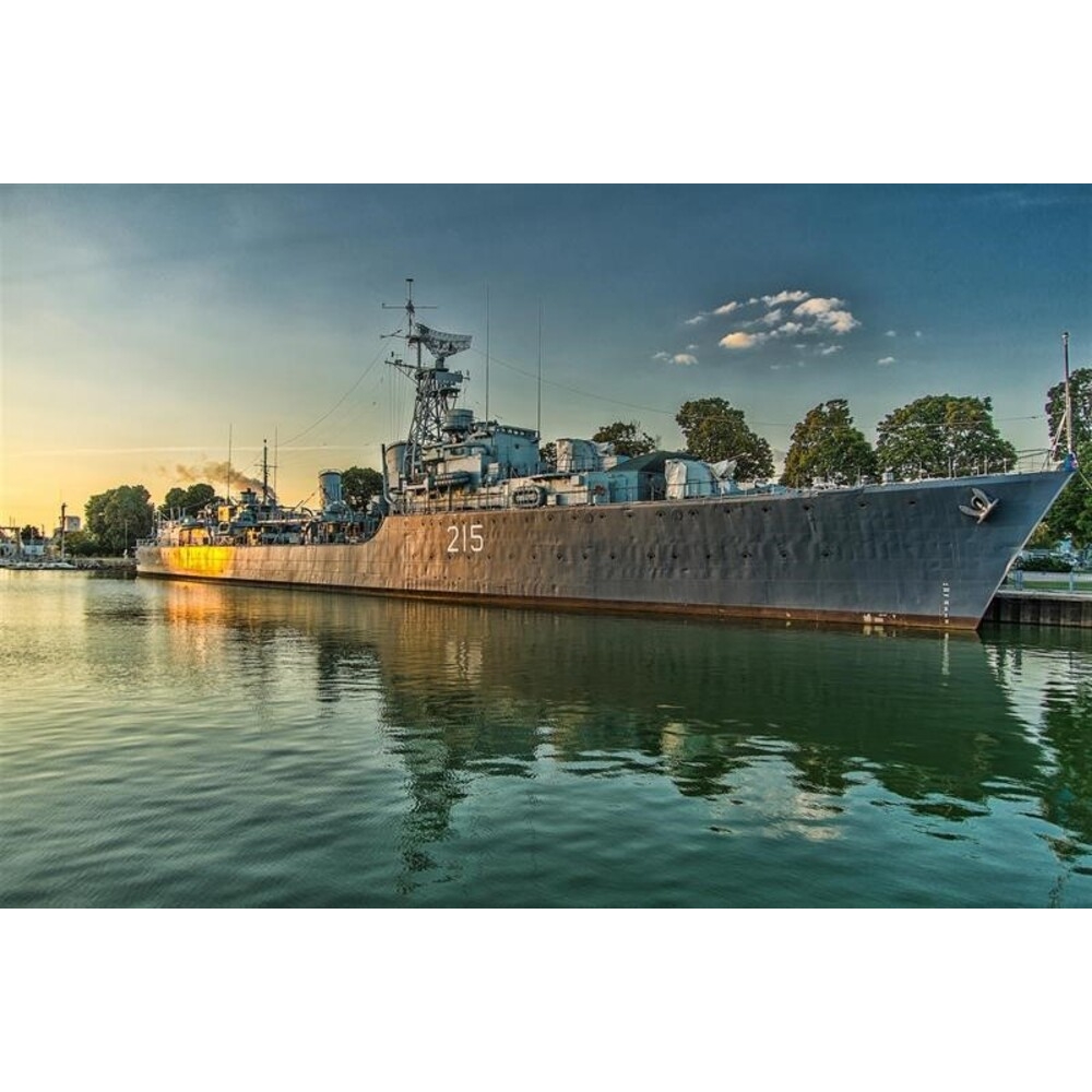 CM480 Canadian HMCS Haida Tribal-Class Destroyer (G63) 30 Inches Model cm480-canadian-hmcs-haida-tribalclass-destroyer-g63-30-inches-model-l01.jpg