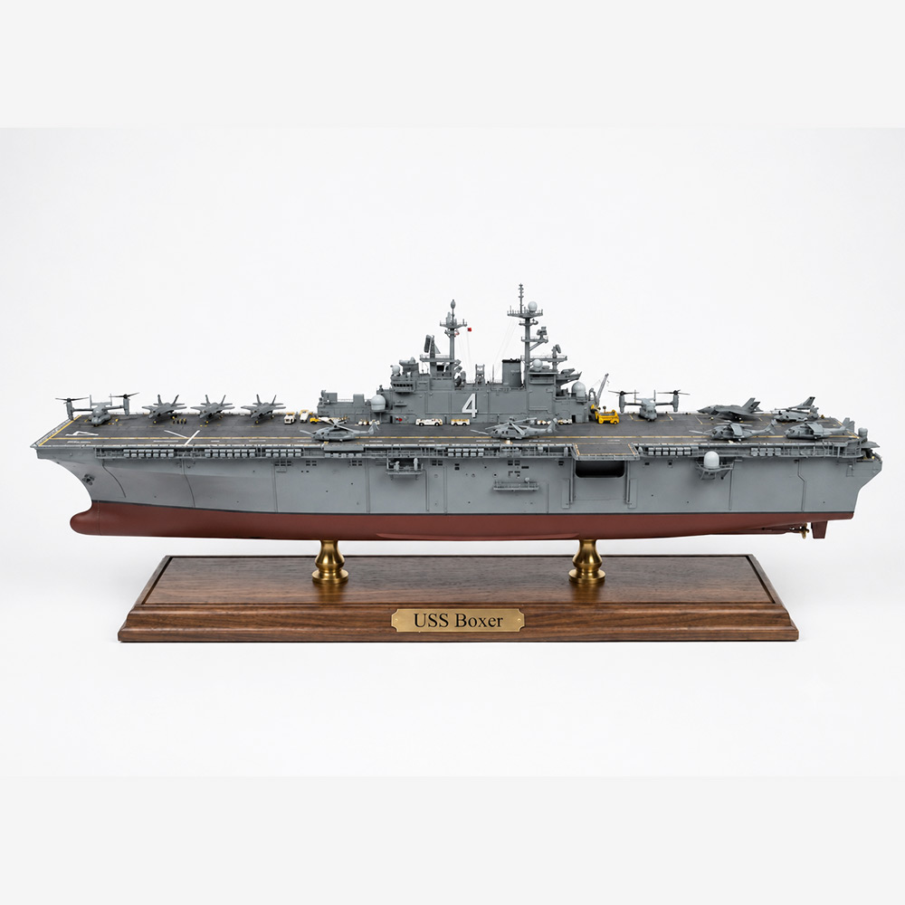 CM652 USS Boxer (LHD-4) Amphibious Assault 30 Inches Ship Model cm652-uss-boxer-lhd4-amphibious-assault-30-inches-ship-model-l01.jpg