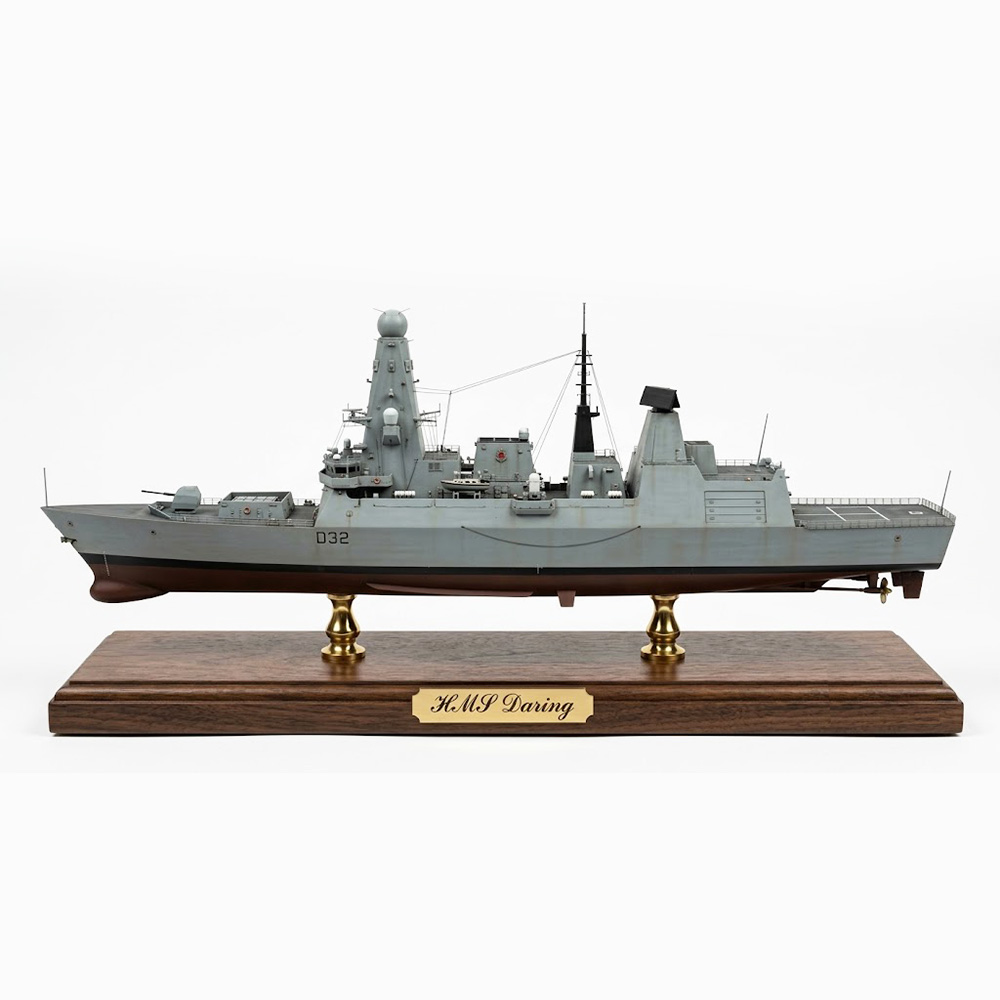 CM656 HMS Daring (D32) Type 45 Destroyer  30 Inches Model cm656-hms-daring-d32-type-45-destroyer-30-inches-model-l01.jpg