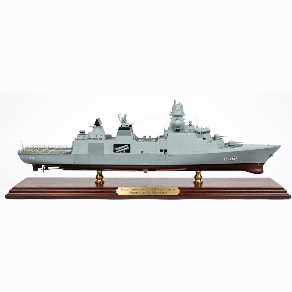CM673 Royal Danish Navy HDMS Iver Huitfeldt (F361) Iver Huitfeldt-class Frigate 30 Inches Model cm673-royal-danish-navy-hdms-iver-huitfeldt-f361-iver-huitfeldtclass-frigate-30-inches-model-l01.jpg