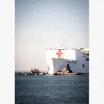 CM710 USNS Comfort (T-AH-20) 30 Inches Hospital Ship Model cm710-usns-comfort-tah20-30-inches-hospital-ship-model-l06.jpg