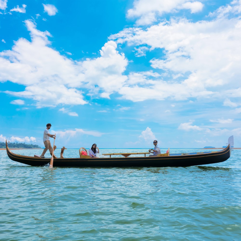 K151 Venetian Gondola Real Boat 36 k151-venetian-gondola-real-boat-36-l01.jpg