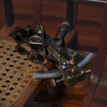 ND016 Nautical Sextant in wood box (Medium) 