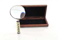 ND041 Magnifier in wood box- 4 inches 