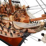 T033A HMS Victory Midsize With Display Case t033a-hms-victory-midsize-with-display-case-l05.jpg