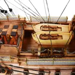 T033A HMS Victory Midsize With Display Case 