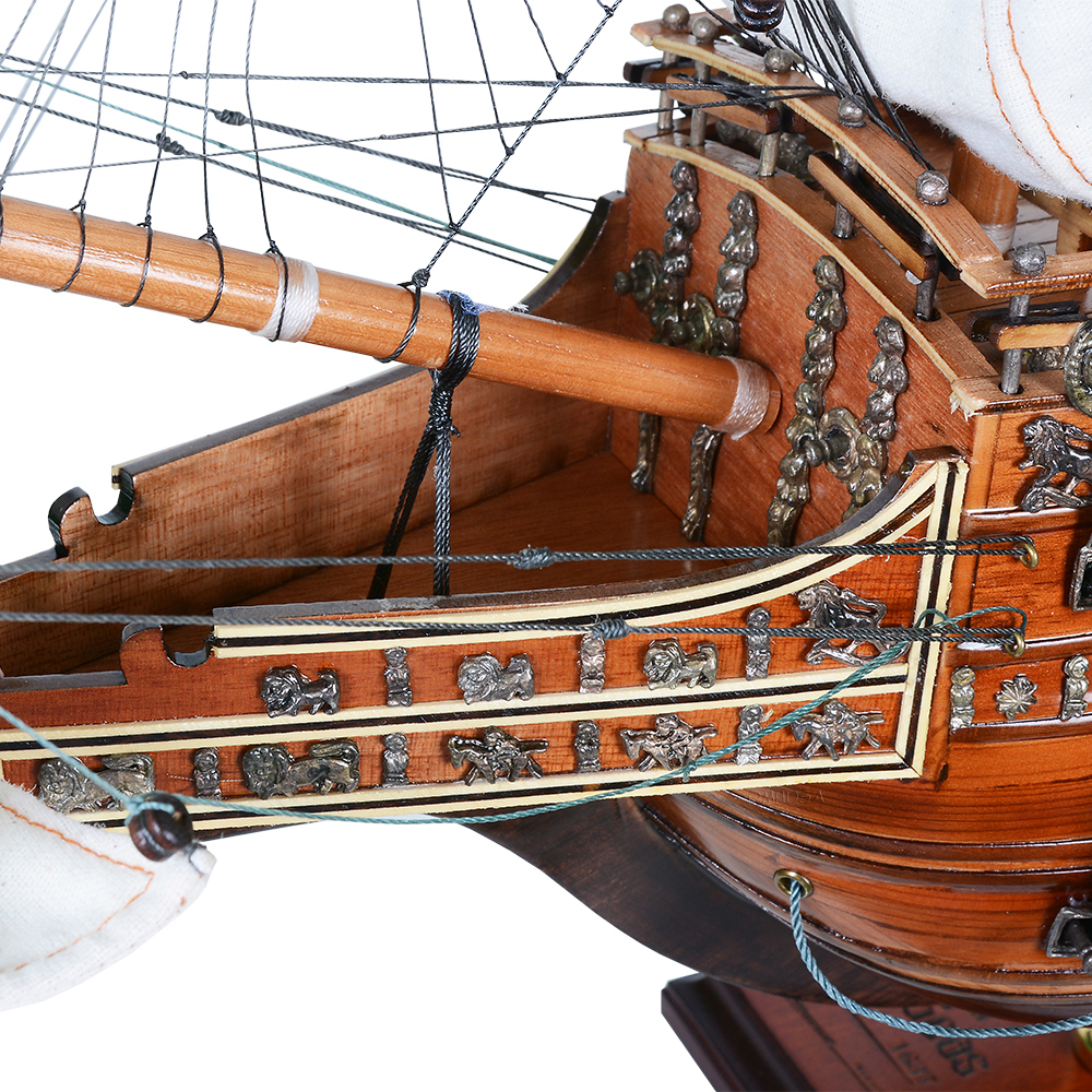 T076L Sovereign of the Seas Medium Downwind Full Sails Limited Edition Only 100 Produced Admiral Line t076l-sovereign-of-the-seas-medium-downwind-full-sails-limited-edition-only-100-produced-l01.jpg