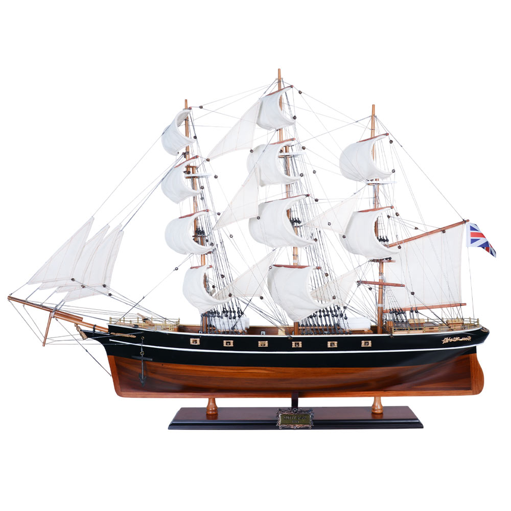 T375C Cutty Sark 31 inches (Curved sails) t375c-cutty-sark-31-inches-curved-sails-l0114082026.jpg