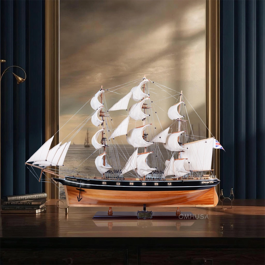 T375C Cutty Sark 31 inches (Curved sails) t375c-cutty-sark-31-inches-curved-sails-l09.jpg