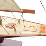 Y019 Endeavour XL Sailboat Model 