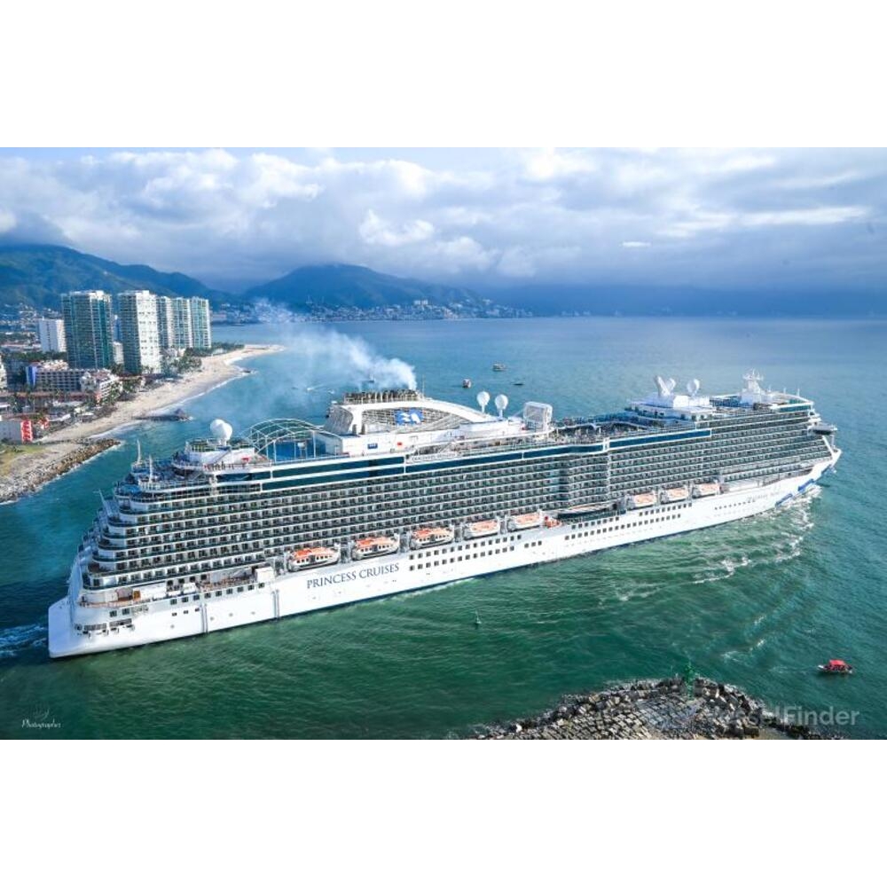 American Discovery Princess (Royal-Class) Cruise Ship 30 Inches Model