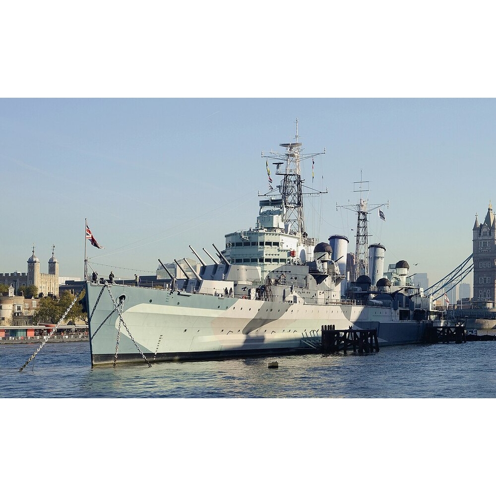 HMS Belfast (C35) Town-Class Light Cruiser 30 Inches Model