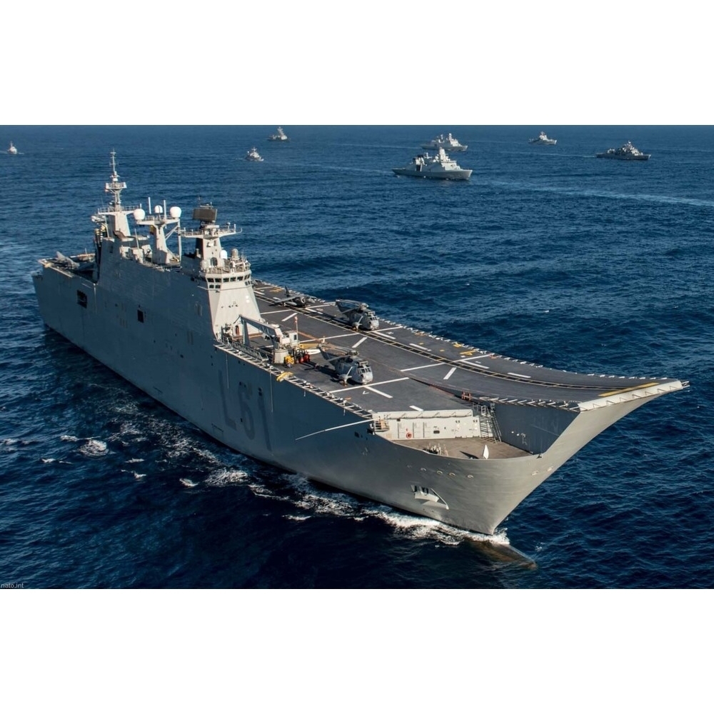 Spanish Juan Carlos I Amphibious Assault Ship (Hull No: L-61) 30 Inches Model