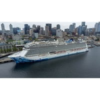 American Norwegian Bliss (Breakaway Plus Class) – Norwegian Cruise Line 30 Inches Ship Model